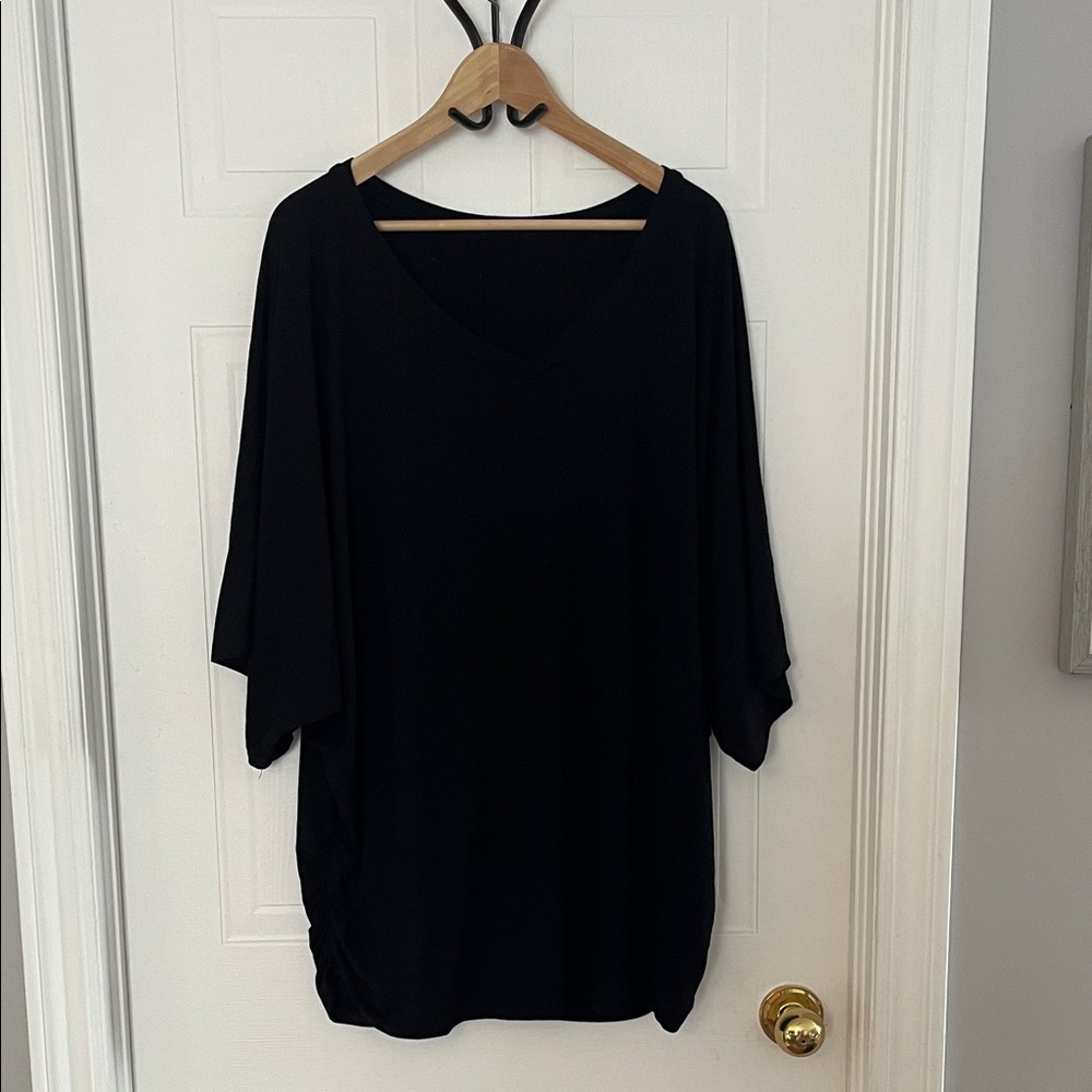 Elegant Black Women's Tunic Top